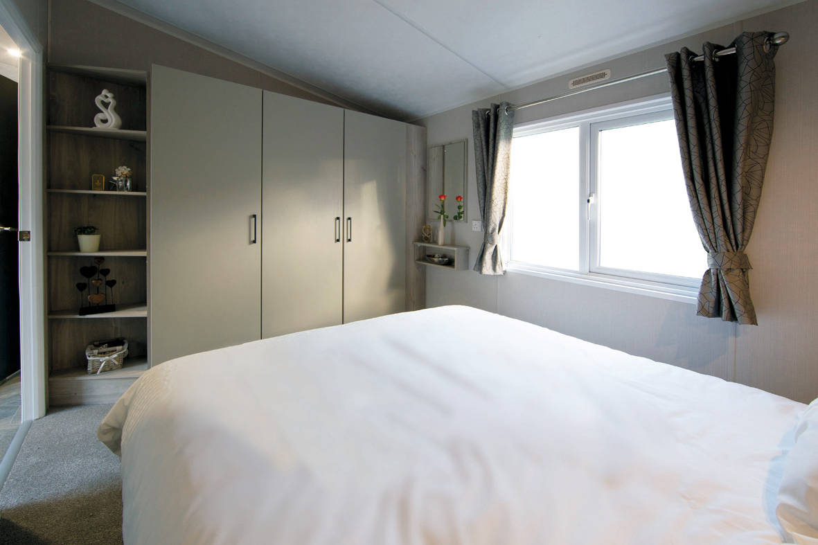 Delta Caravans Superior Caravan shower